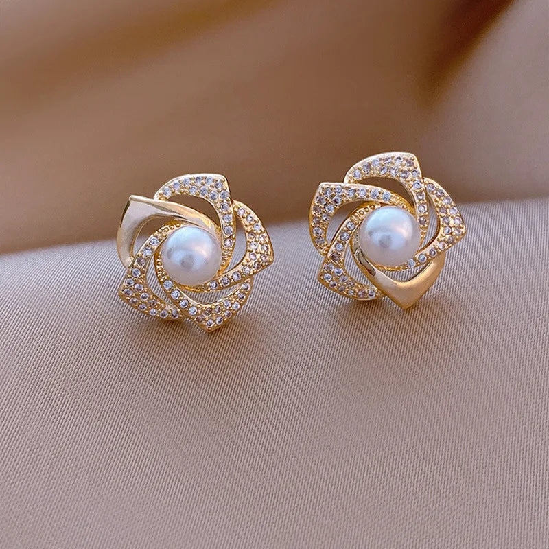 Gold Rose Pearl earrings